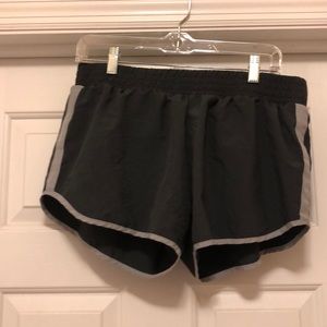 Old navy active shorts sz large